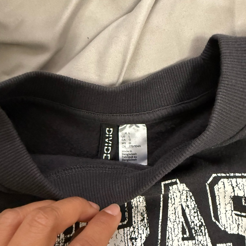 Nebraska H&M crew neck - Picture 3 of 3